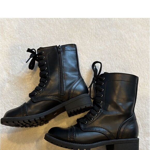 Arizona- AZ Jones Pewter Combat Boots - Picture 6 of 12